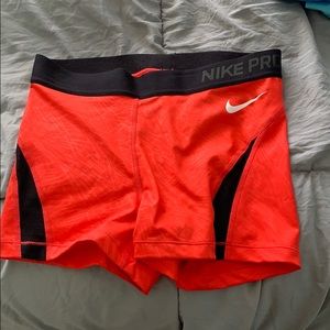 Red Nike pros
